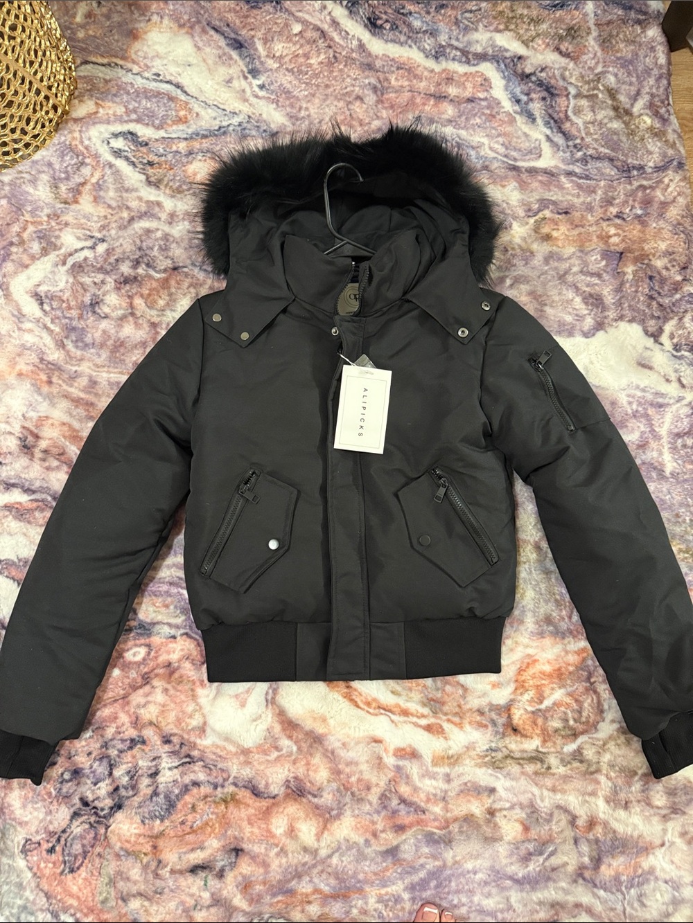 Black Fur-Trim Bomber Puffer Jacket